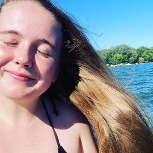 Meet your Posher, Hailey